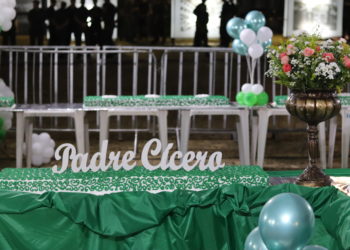 Privado: Bolo de mais de 100 metros marca a comemoração do aniversário do Padre Cícero