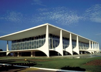 Privado: Planalto deixa reforma administrativa para 2020