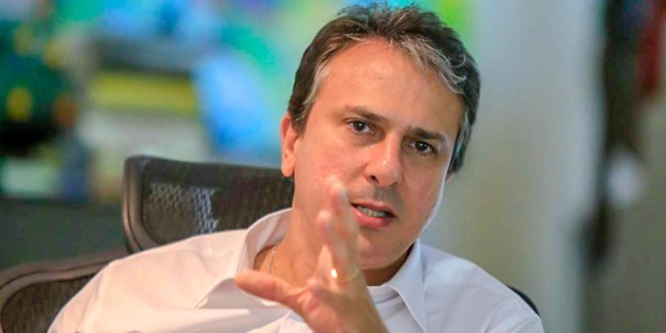 Privado: ‘Muitas pessoas ainda não perceberam a gravidade da situação’, diz Camilo Santana