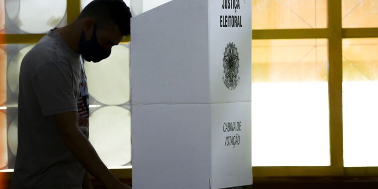 Privado: Cidadão comum pode monitorar eleições