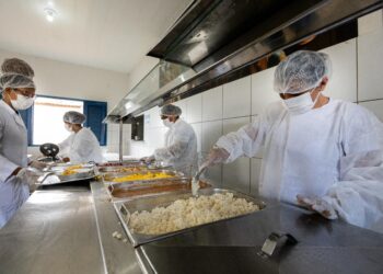 Privado: Cozinhas comunitárias são reabertas em Juazeiro do Norte