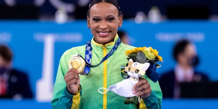 Privado: No salto, Rebeca Andrande ganha o primeiro ouro da história da ginástica artística feminina para o Brasil