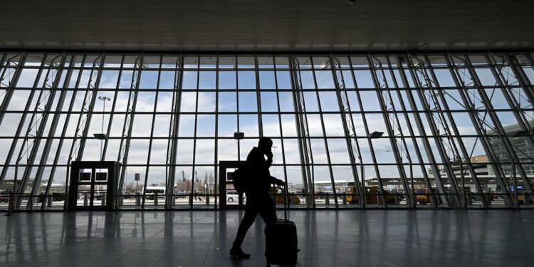 EUA anunciam protocolos para entrada de visitantes