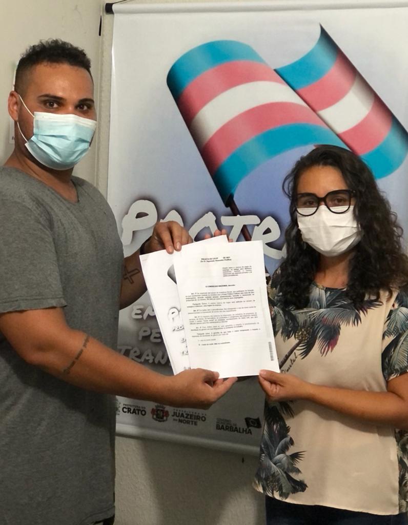 Projeto de Empregabilidade Trans de Crato reserva 3% de vagas em seleções públicas e privadas - Badalo