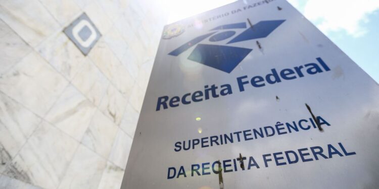 Privado: Arrecadação de impostos federais aumentou 18,3% em janeiro