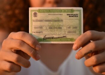 Privado: ‘Vamos, galera, adolescentes’: quase 100 mil jovens emitiram o título de eleitor na última semana