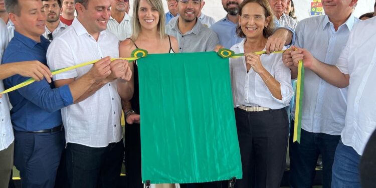 Governo do Estado inaugura base do Raio em Missão Velha