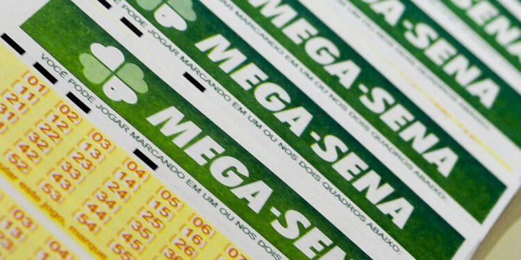 Privado: Bolão de SC leva prêmio de R$ 117,5 milhões da Mega-Sena