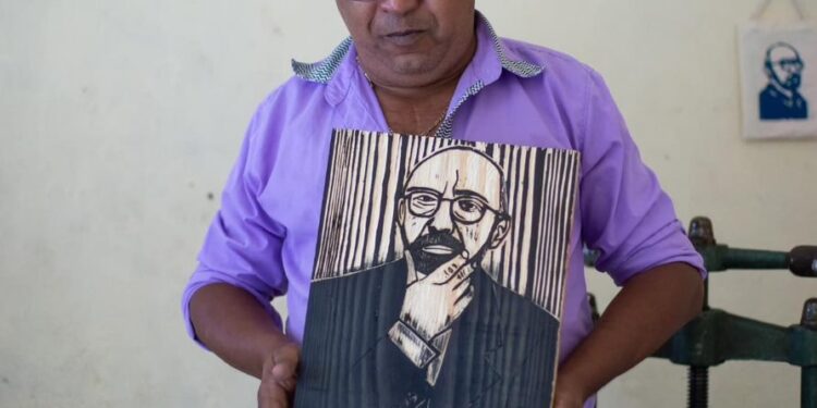 Acontece nesta quinta (23) lançamento de livro com textos inéditos do professor e pesquisador cearense Gilmar de Carvalho