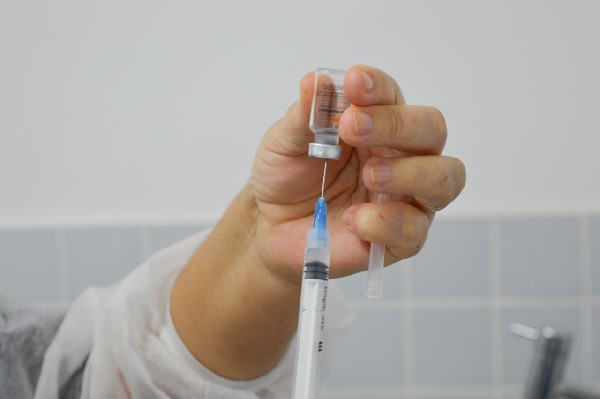 Impfstofferweiterung gegen Meningokokken C und ACWY – Badalu