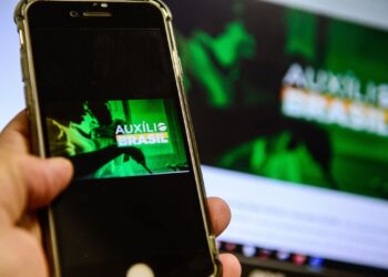 Privado: Contratações de consignado no Auxílio Brasil devem começar em setembro