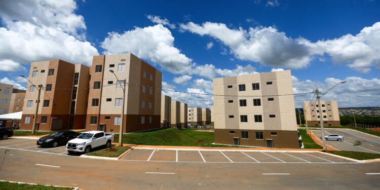 Privado: Câmara aprova ampliação de fundo de financiamento de habitação popular