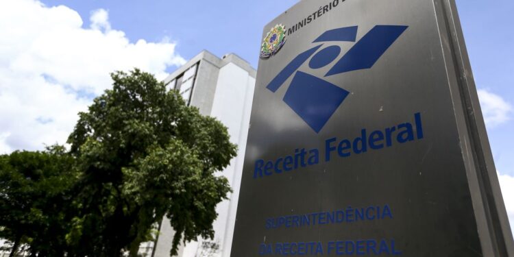 Privado: Empresas poderão renegociar dívidas com o Fisco com 70% de desconto