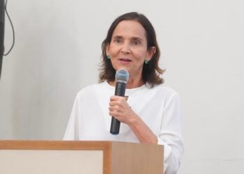 Izolda Cela declara voto em Elmano para governador: “Pensando no melhor para o povo”