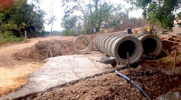 Baixio das Palmeiras ganha mais uma passagem molhada, no Crato