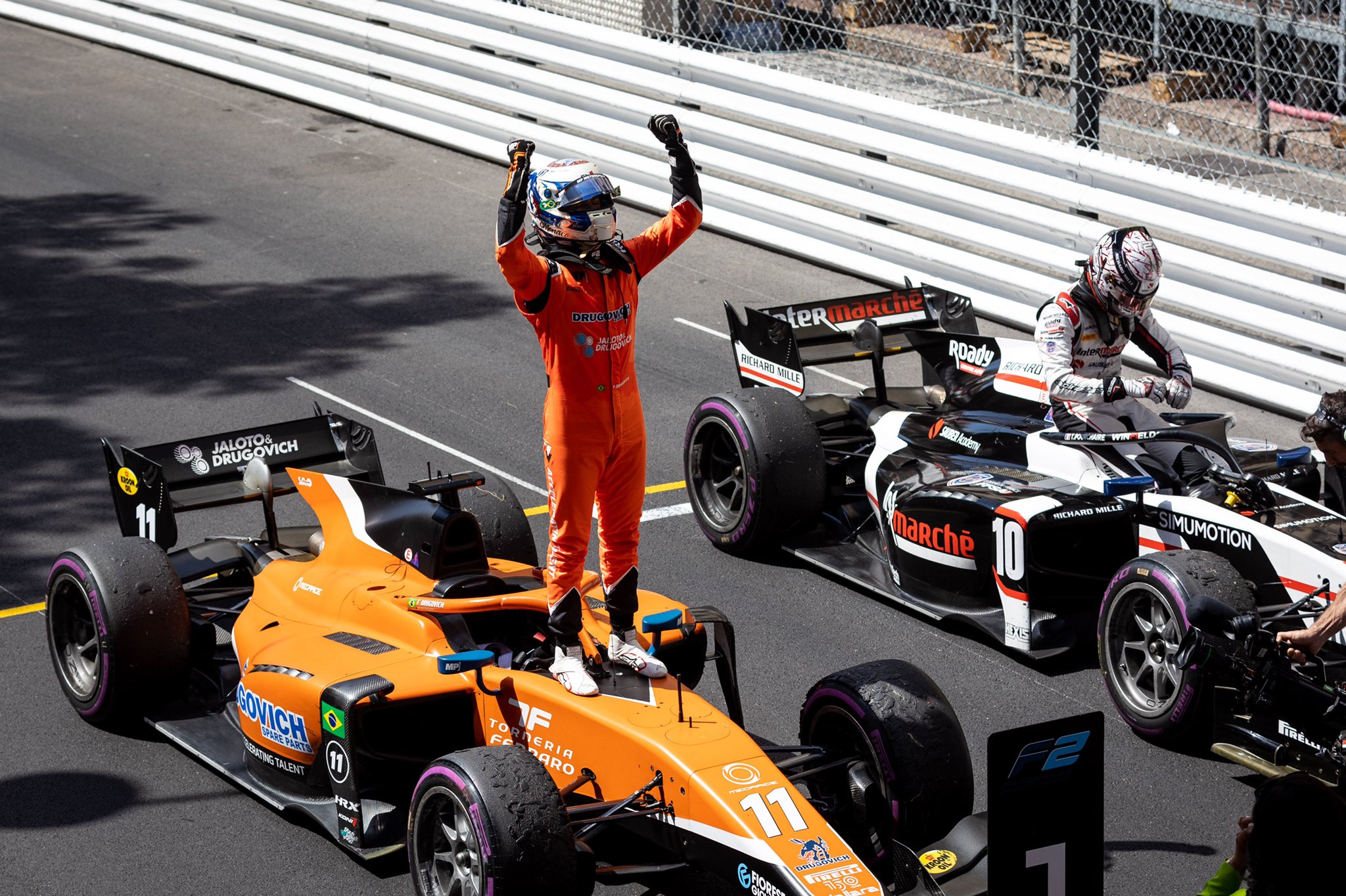 Piloto Felipe Drugovich é campeão mundial de Fórmula 2