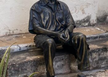 Estátua de Seu Lunga foi danificada e será restaurada antes da Romaria de Nossa Senhora das Dores