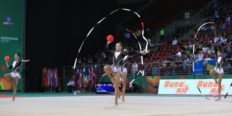 Brasil fica no top 5 do geral no Mundial de Ginástica Rítmica