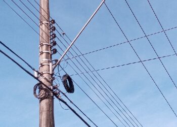 Amaju realiza ampla fiscalização de fios em Juazeiro do Norte