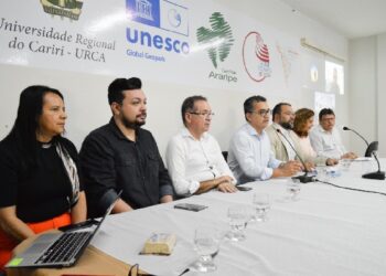 Prefeito de Crato participa de consulta pública para criação do Parque Estadual do Caldeirão