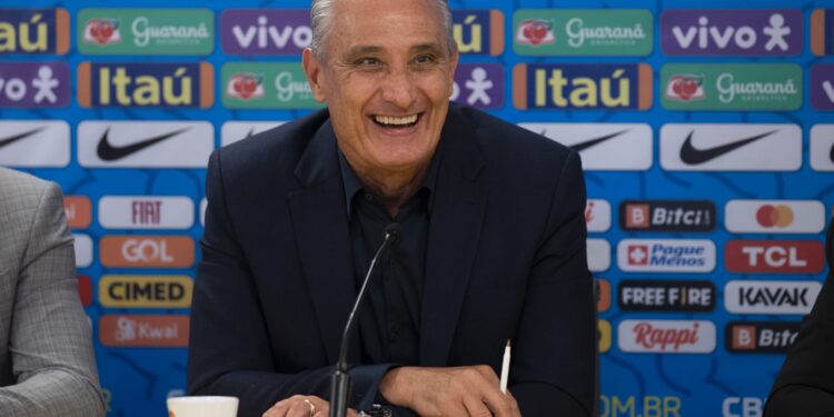 Badalo participa de entrevista coletiva com Tite sobre preparativos para a Copa do Qatar