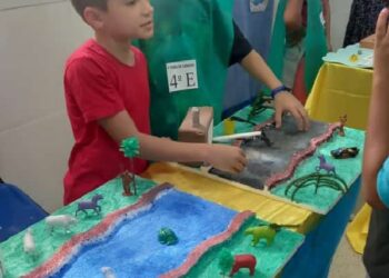 Juazeiro do Norte: Escolas apresentam trabalhos na primeira etapa da Feira Científica