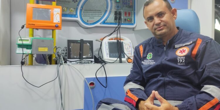 Condutor socorrista de ambulância: trabalho exige agilidade, responsabilidade e autocontrole