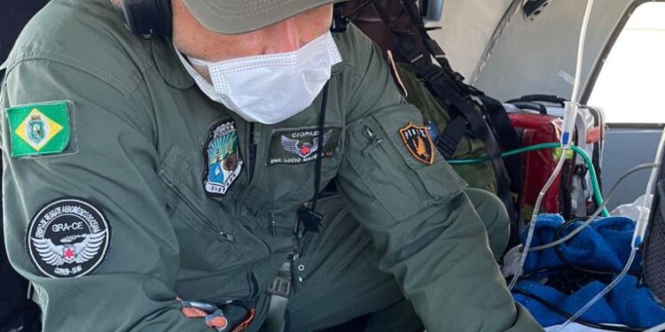 Ciopaer da SSPDS realiza transporte aeromédico de Juazeiro do Norte até Fortaleza