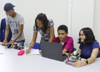 Alunos da Rede Municipal de Juazeiro do Norte participarão de Torneio de Robótica