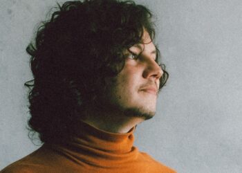 Gabriel Aragão apresenta trabalho solo pela primeira vez no Cariri