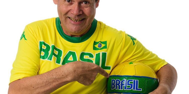 Zé Lezin entra em campo com seu show ‘Na Copa e Na Cozinha’, neste sábado (5) em Juazeiro