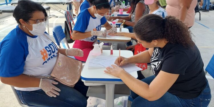 Escola de Juazeiro do Norte recebeu equipe de voluntários do Senac em uma ação social voltada para a família