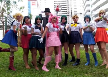 Paixão e persistência: conheça a história da jovem juazeirense que criou o próprio ateliê de cosplay e moda asiática