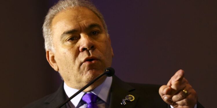 Anvisa aprova o uso emergencial de duas vacinas bivalentes contra a covid-19