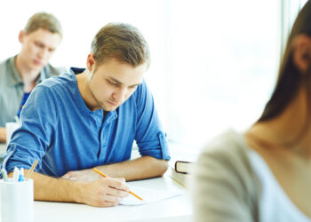 Participantes do Enem 2022 fazem hoje provas de exatas