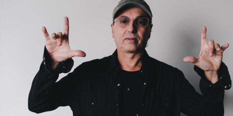 Sesc Musical traz Zeca Baleiro ao Ceará para show em Juazeiro do Norte