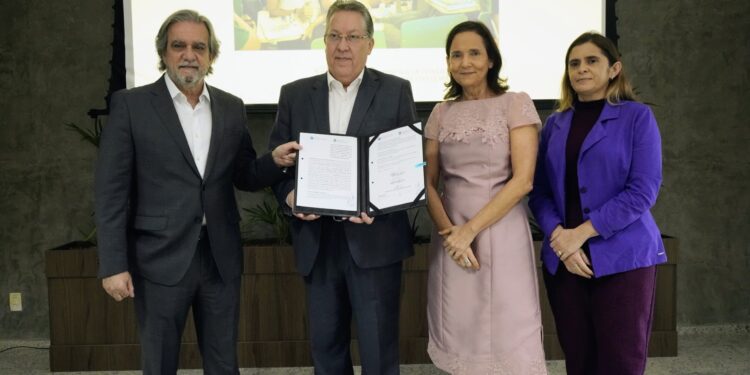 Em iniciativa pioneira no Brasil, alunos da rede estadual do Ceará terão disciplina de Formação para Cidadania e Controle Social