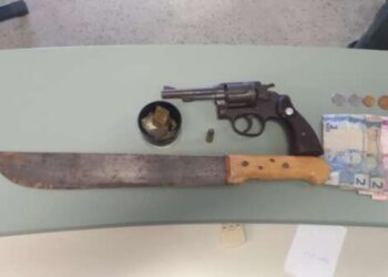 Homem armado e suspeito de violência doméstica é preso pela PMCE em Iguatu