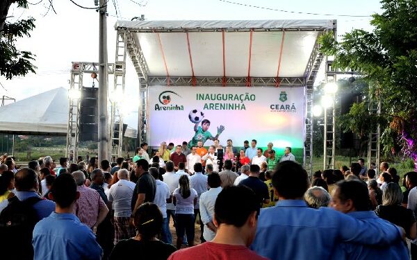 Inaugurada Areninha do Bairro Muriti, em Crato