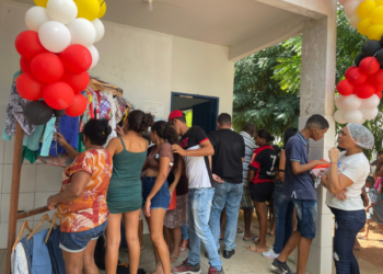 Natal da Esperança distribui peças a assistidos pelas cozinhas comunitárias