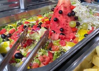 Restaurante Popular do Crato promove ceia de natal aos usuários do referido equipamento