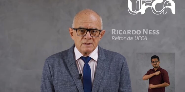 ‘Nunca vivenciei como gestor um momento tão difícil e terrível’ declara Ricardo Ness, reitor da UFCA