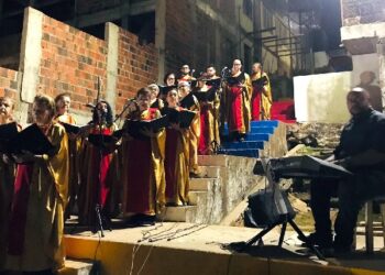 Tradicional Coral da SCAC traz beleza e emoção no Ciclo Natalino do Crato