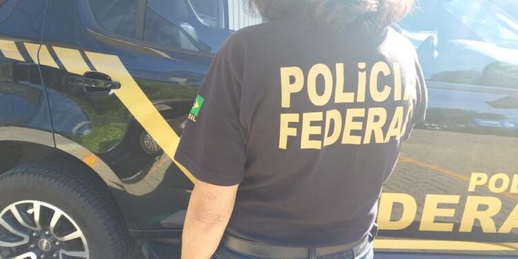 Policia Federal prende suspeito de fraudes no Auxílio Emergencial