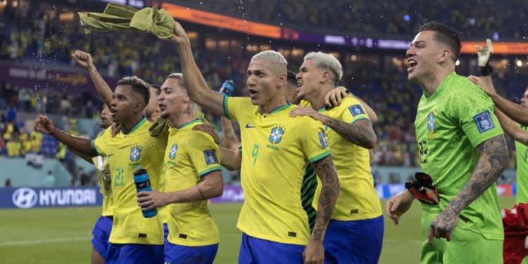 Em busca do primeiro lugar do grupo “G”, Brasil enfrenta Camarões nesta tarde (2)