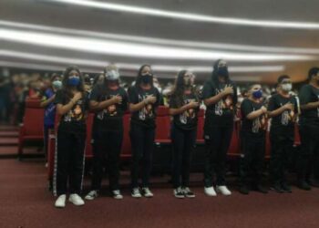 PROERD realiza formatura de encerramento do semestre com 500 alunos participantes