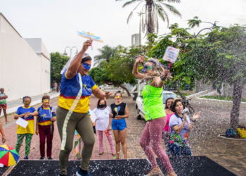 Agita Folia antecipa Carnaval e anima juazeirenses