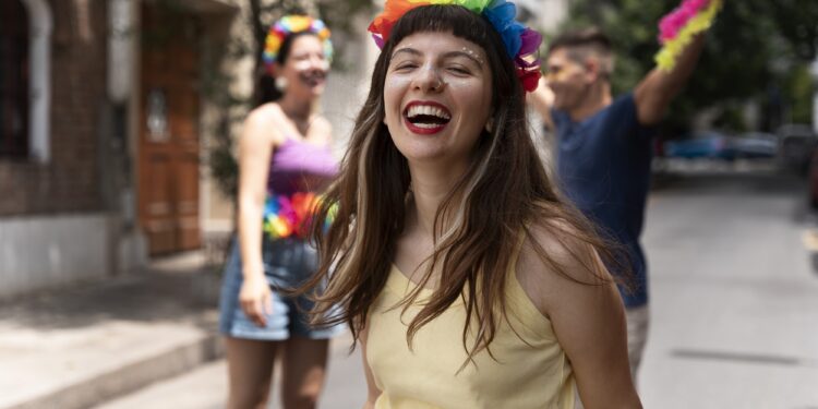 Confederação Nacional do Comércio estima que o Carnaval movimentará R$ 8,18 bilhões no Brasil