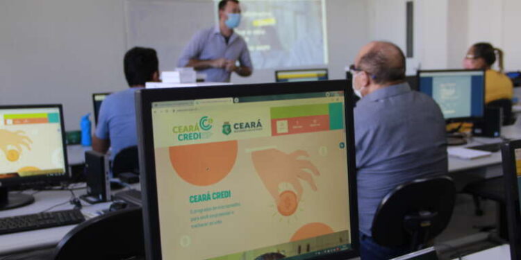 Ceará Credi abre inscrições para cadastro de reserva aos cargos de assistente administrativo e agente de microcrédito