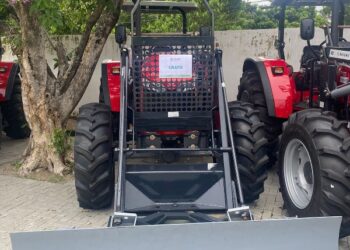 Crato é contemplado com máquina agrícola através de programa do Governo do Estado